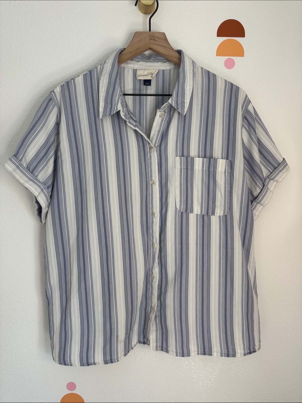 Universal Thread Striped Short-Sleeve Button-Down Shirt - Blue & White N0322